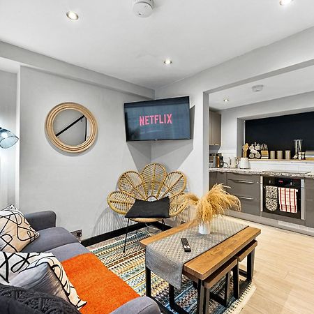 30 Percent Off! Elegant Cottage Of Whitby - Sleeps 5 ภายนอก รูปภาพ