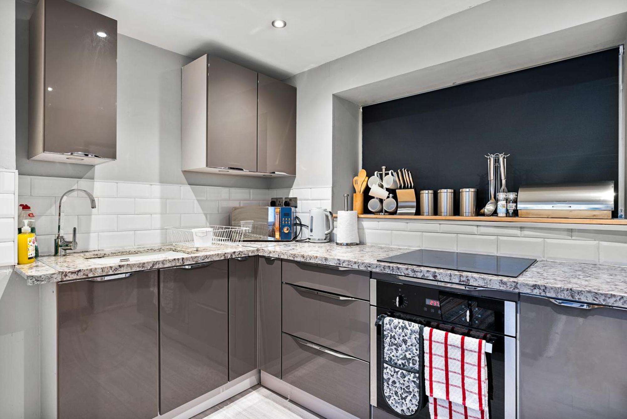 30 Percent Off! Elegant Cottage Of Whitby - Sleeps 5 ภายนอก รูปภาพ