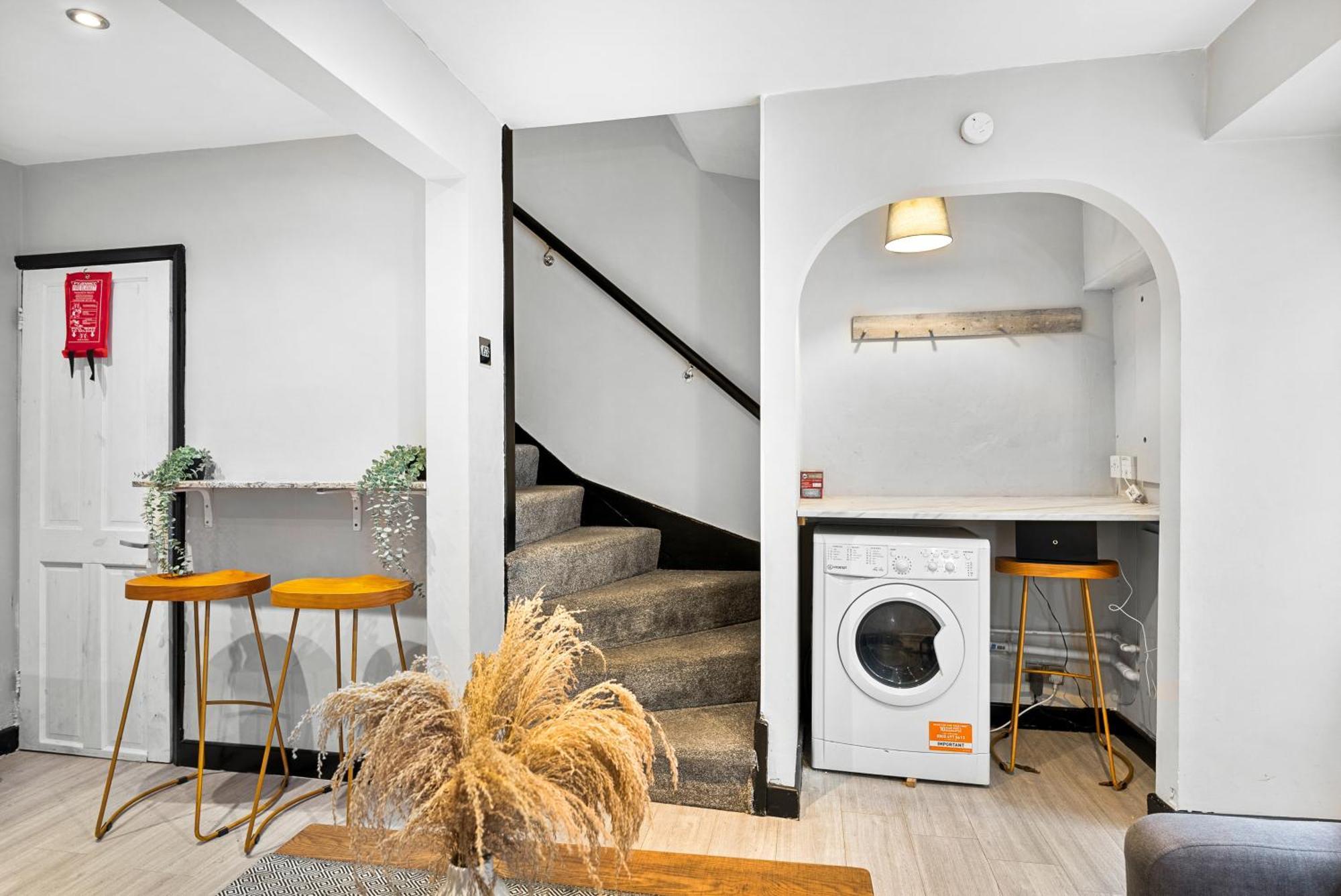 30 Percent Off! Elegant Cottage Of Whitby - Sleeps 5 ภายนอก รูปภาพ