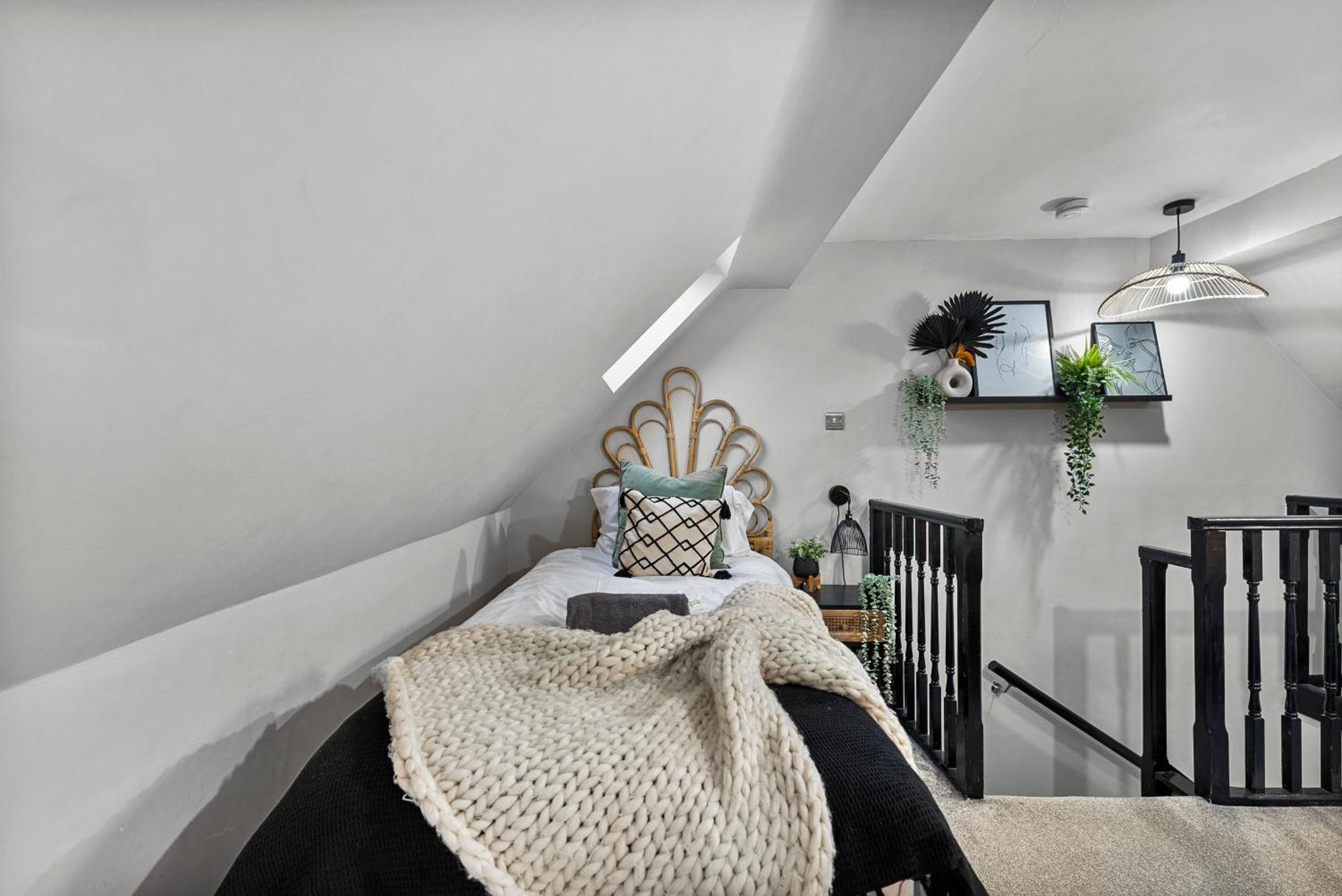 30 Percent Off! Elegant Cottage Of Whitby - Sleeps 5 ภายนอก รูปภาพ